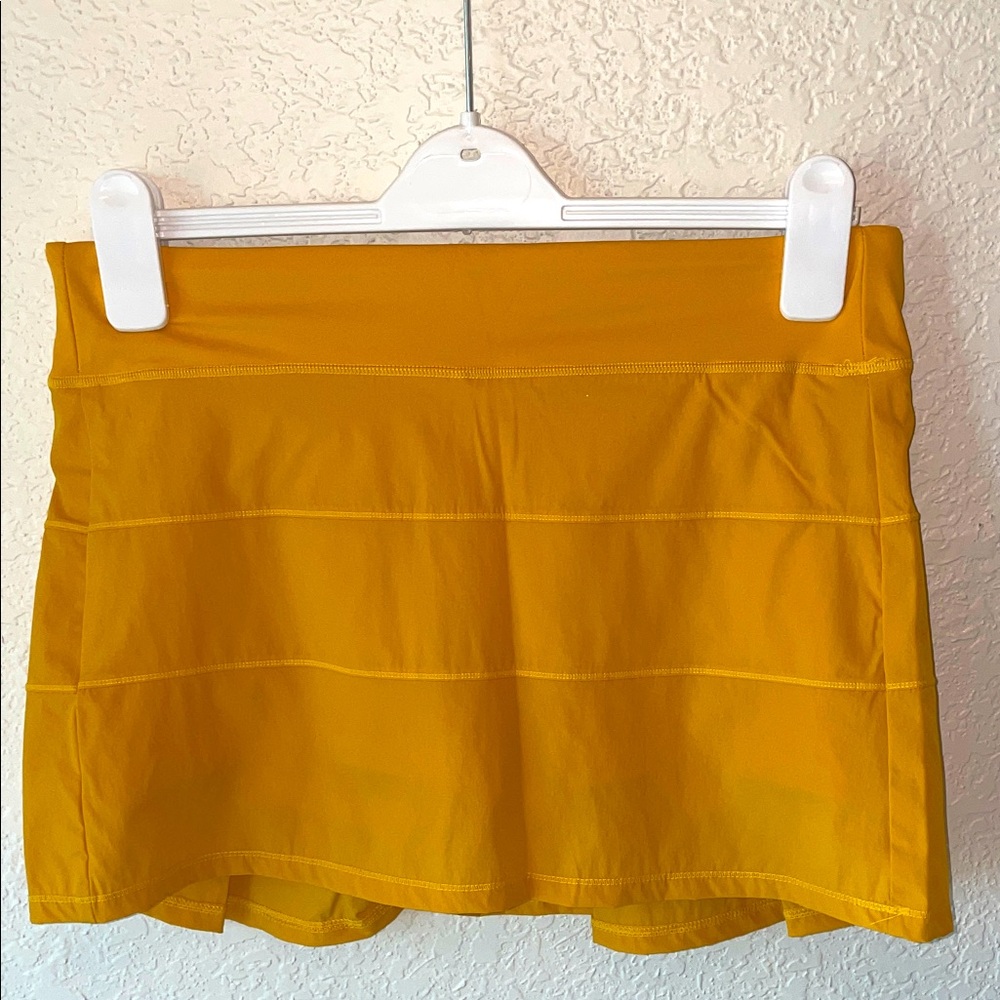 Mustard Yellow Athletic Skirt. Size Medium/US 6